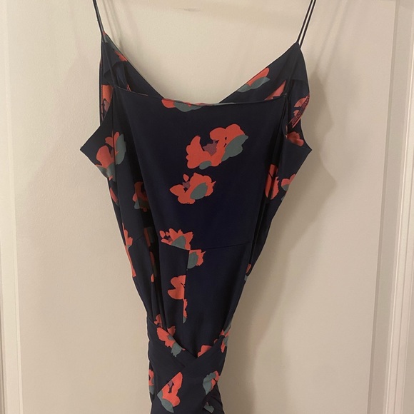 DKNY Spring 2010 RTW Jumpsuit - Picture 6 of 7